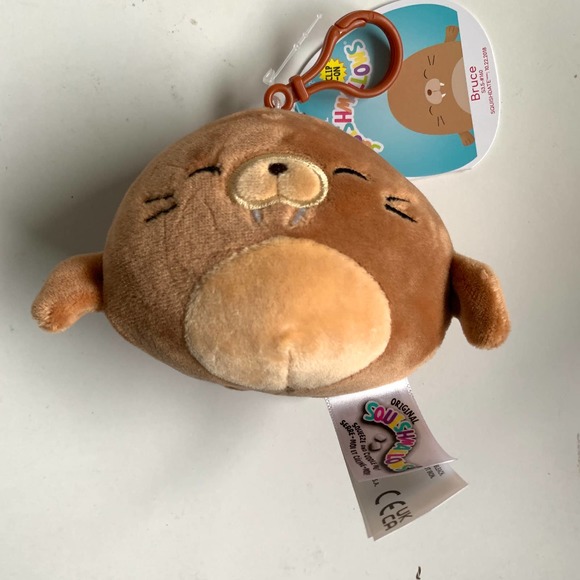 Squishmallow Bruce Walrus Clip on Keychain 3.5" Plush Kellytoy Brown Sealife sea - Picture 9 of 9